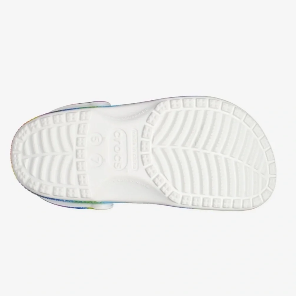 Crocs Classic Spray Dye Clog - Picture 4 of 4